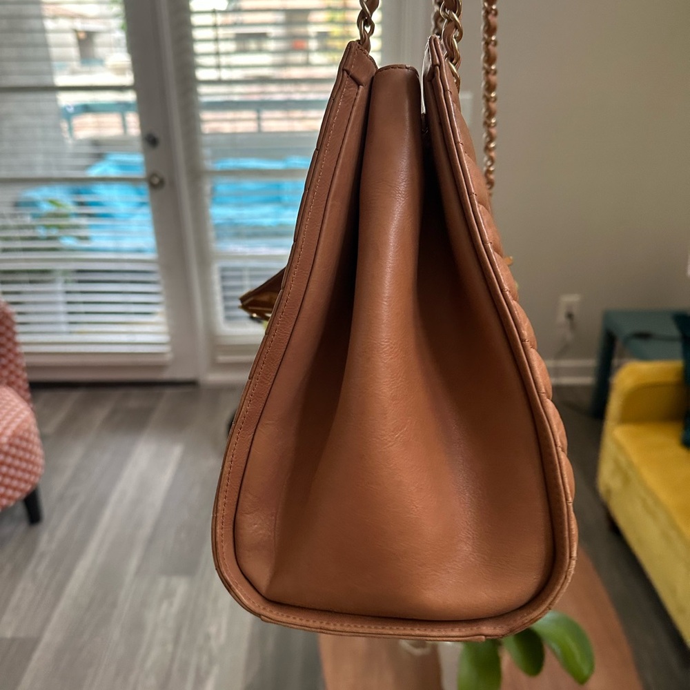 Chanel Gabrielle Tote Leather Bag - Picture 12 of 14